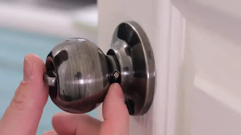 [Answered] Do New Door Knobs Come with Keys
