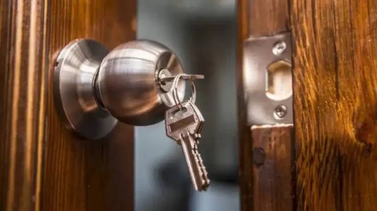 How to Change Door Knob Lock Position? A Step-by-Step Guide